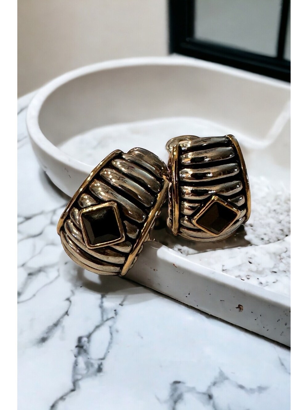 Gold Silver Ribbed Huggie Hoop Black Rhinestone Clip Earrings Great Gift III23